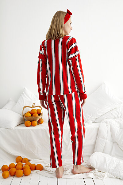 lacelove April winter polar new year women's pajama set - with hair band gift