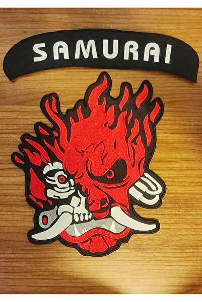 Özden Nakış رقعة ظهر كبيرة الحجم على شكل الساموراي