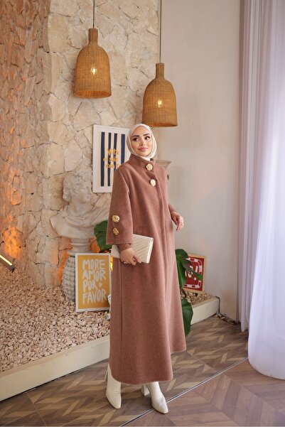 KMKkombin ΚΟΣΤΟΥΜΙΑ/ΠΑΛΤΟ ΜΕ ΚΟΛΑΡΟ ΜΕ ΛΕΠΤΟΜΕΡΗ ΛΕΠΤΟΜΕΡΗΣΙΑ ΑΠΟ ΥΦΑΣΜΑ ΦΟΚ, ΜΕ ΧΡΥΣΟ ΚΟΥΜΠΙΑ