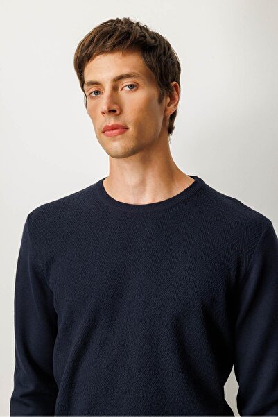 Desen Triko Чоловічий светр з бахромою на комірі, темно-синій