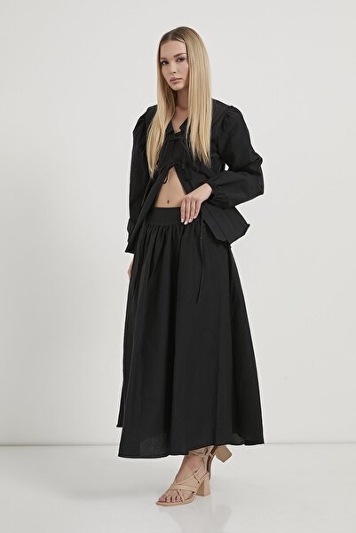 Arma Life Women's Side Zipper Pleated Black Loose Long Skirt