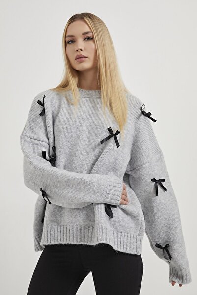 Arma Life Women's Ribbon Patterned Gray Oversize Knit Sweater