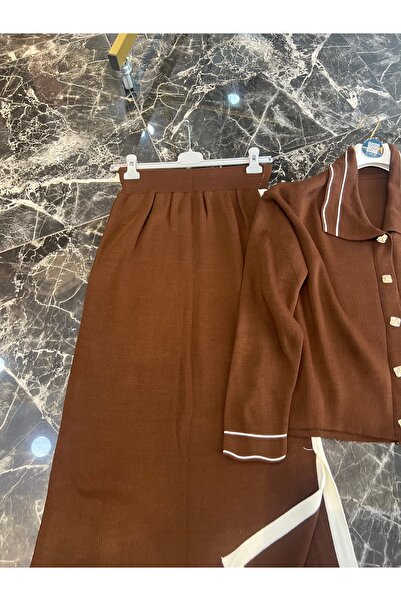 MY QILAM Γυναικείο Σετ Χιτζάμπ Πλεκτό Καφέ Σετ Πλεκτό Πουκάμισο με ριγέ γιακά και ζακέτα με φούστα