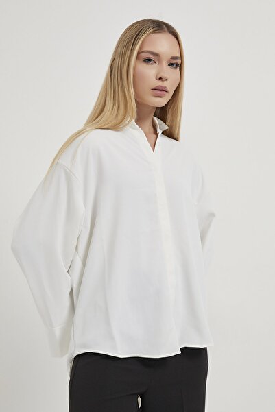 Arma Life Women's Long Sleeve Flowy Oversized White Shirt