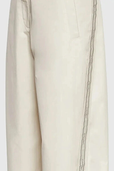 Calvin Klein Pamuklu Twill Tamamı Baskılı Logolu Çizgili Kadın Beyaz Pantolon LV044D612G-GTR