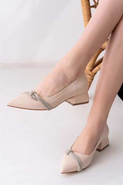 Difolia Rochie de seara cu toc jos Stiletto cu piatra crem Pantofi Valeri