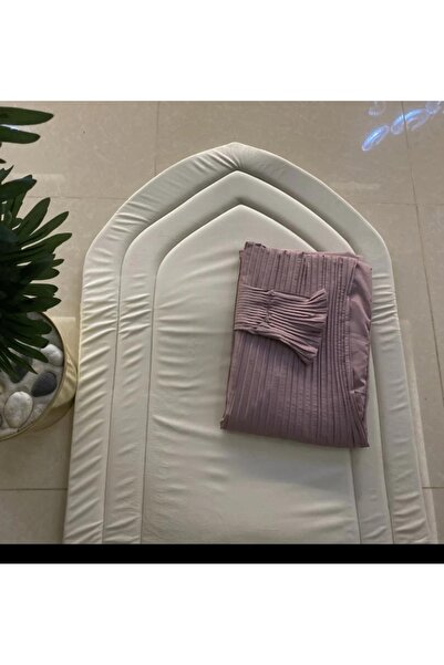 Gerenic طقم سجادة صلاه مخملي باليسيه انيق -سكري /عنابي