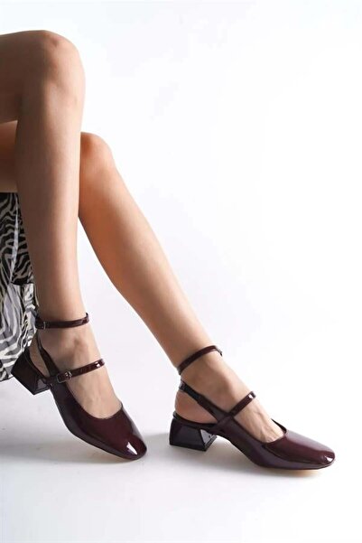 Difolia Pantofi de damă Jeyn Burgundy din piele lacuită cu vârf pătrat, cu to...