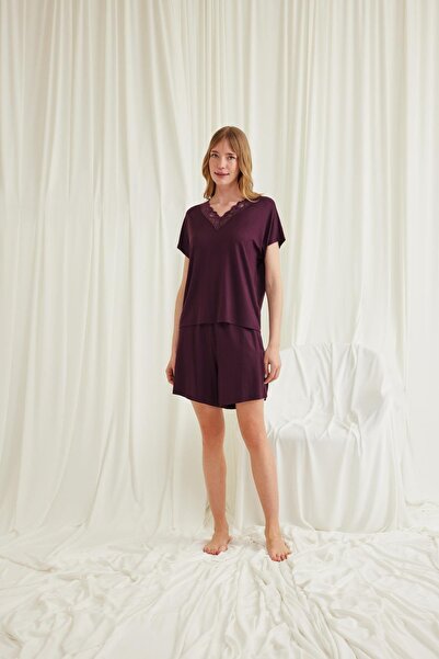 MONAMİSE Women's short-sleeve lace-trimmed v-neck pajama set with shorts, burgundy