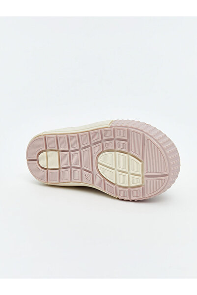 LC Waikiki UZG Store'dan Stilinizi Oluşturun | Cırt Cırtlı Kız Bebek Spor Ayakkabı