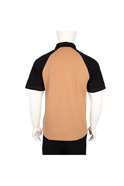 Red Planet Two-Tone Collar T-Shirt – Elegant Design