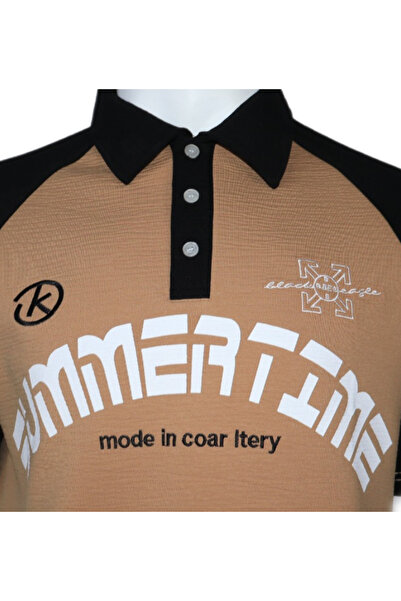 Red Planet Two-Tone Collar T-Shirt – Elegant Design