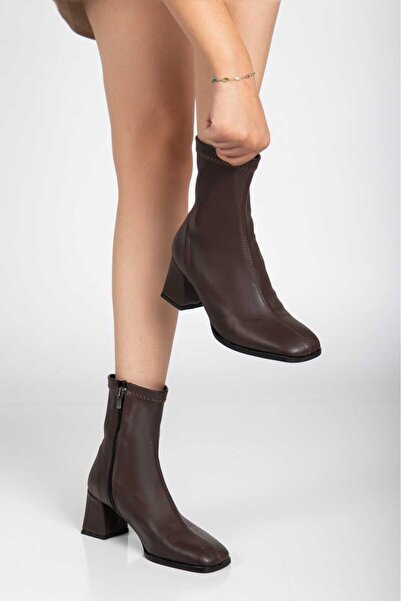 Elegant steps Cİlt Kadın Kalın Kare Burun Topuklu Fermuarlı Çorap Kısa Bot