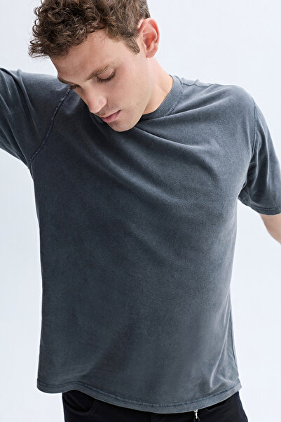 Mudo Relax Fit Circular Neck T-Shirt
