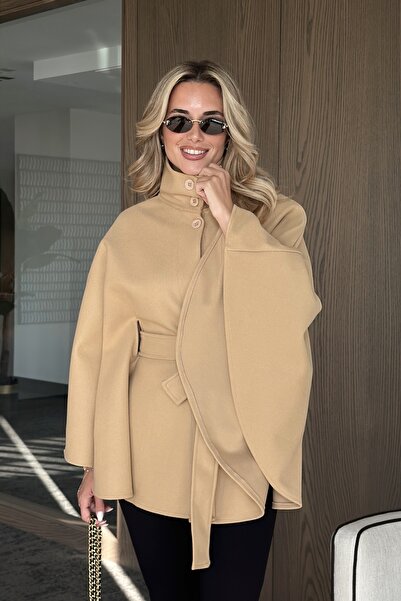 Laluvia Pončo s páskem a knoflíky Camel - 2055