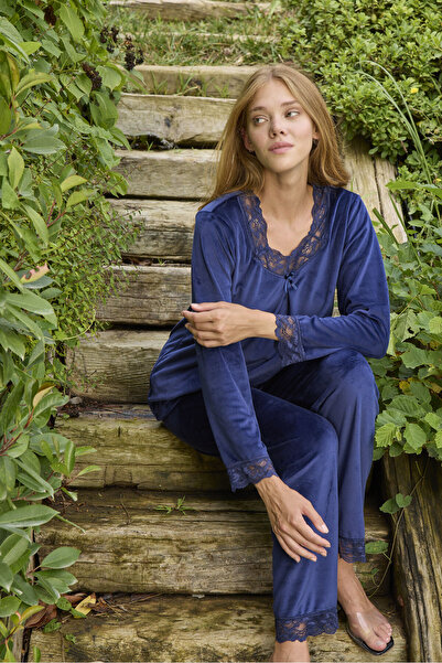 Miss Meryem Lacivert Yumuşak Dokulu, Şık ve Rahat Fransız Kadife Dantelli Pij...