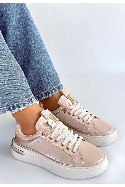 Erbilden Hley Beige Patent Leather Parachute Detailed Lace-Up Sneakers