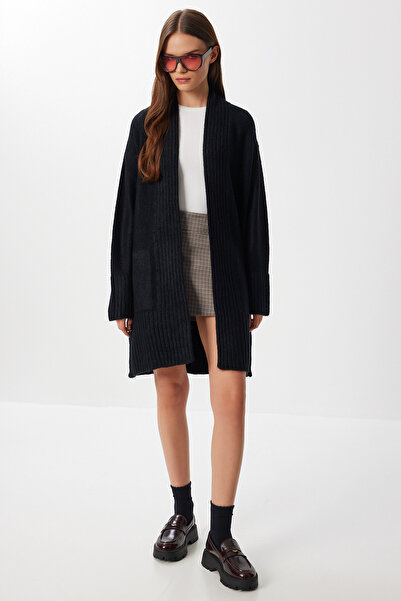 Lovelyİstanbul كارديجان طويل من التريكو مع جيوب LZA0014 أسود