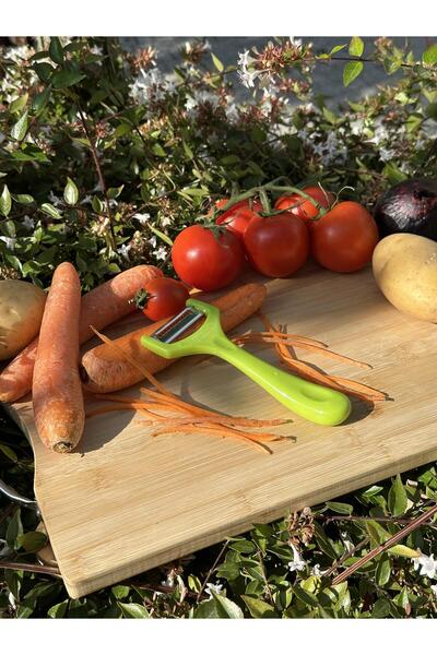 Solingen Fıstık Yeşili Jülyen Soyacak – Paslanmaz Alman Çeliği, Ergonomik Sap, Orijinal (Tekli)