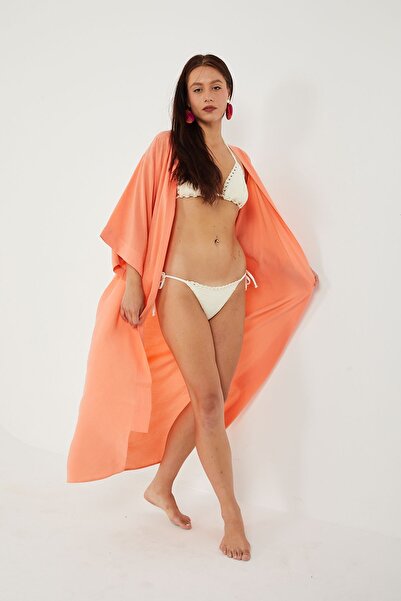 CAN ÇAPAR كيمونو نسائي مطرز ومزين بالتطريز على الظهر