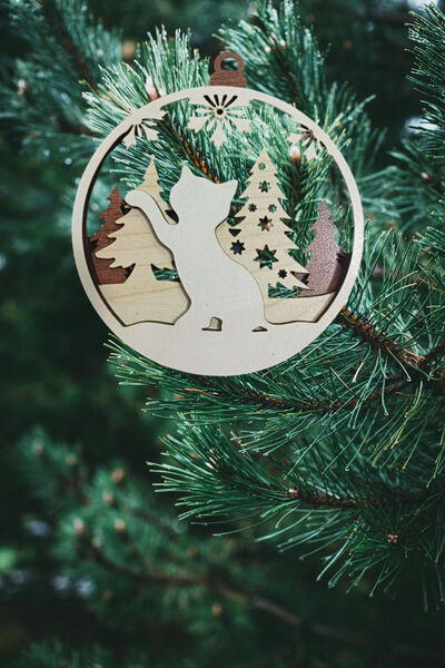 Şirin Lazer Χριστουγεννιάτικο στολίδι από ξύλο πεύκου με θέμα τη γάτα, διακόσ...