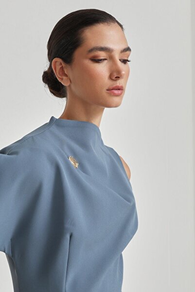 Setre Кварцова рокля с едно рамо, с детайли и дълъг крой