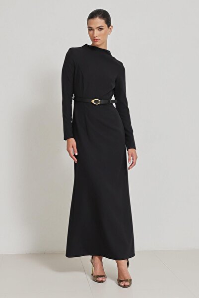 Setre Rochie neagră cu detaliu de centură în talie