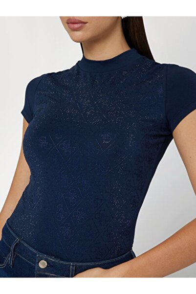 Guess Mock γυναικείο μπλουζάκι με λεπτή εφαρμογή