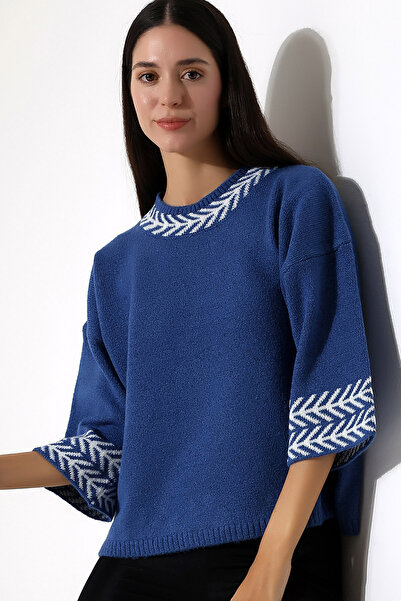 Yeslena Sıfır Bisiklet Yakalı Rahat Bol Kesim Düşük Omuzlu Turvakar Kollu Desenli Casual Triko Kazak