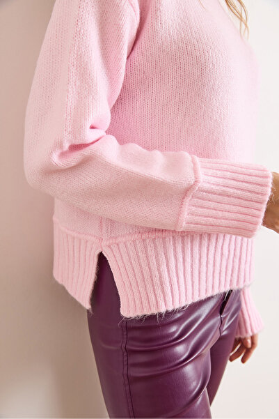 Olalook Kadın Pembe Yumuşak Dokulu Yırtmaçlı Triko Kazak KZK-19001007