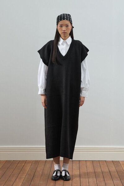 Ceylan Otantik Tricotaj negru cu decolteu în V