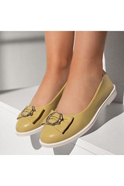 Modlet.ro Balerini galbeni pentru femei cu detalii metalice MOD11010