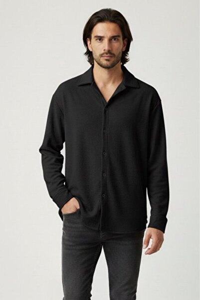 NO 601 Мъжка черна риза от креп с прекалено голям размер