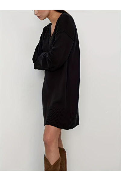 Take Two By Styli Plus Size Longline V Neck Sweater