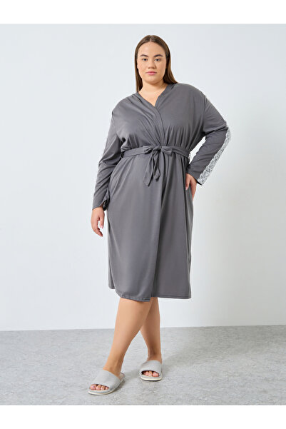 Styli Plus Size Grey Robe with Lace Sleeves