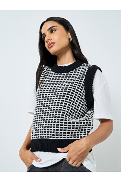 Styli Black Knit Sleeveless Knitted Vest