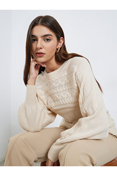 Styli سترة محبوكة بأكمام منفوخة باللون الكريمي