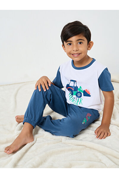 Styli Boys Graphic Print Short Sleeve T-Shirt and Pyjama Set