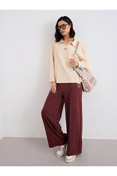 Styli طقم نسائي من تي شيرت بياقة وبنطال رياضي أرجل واسعة