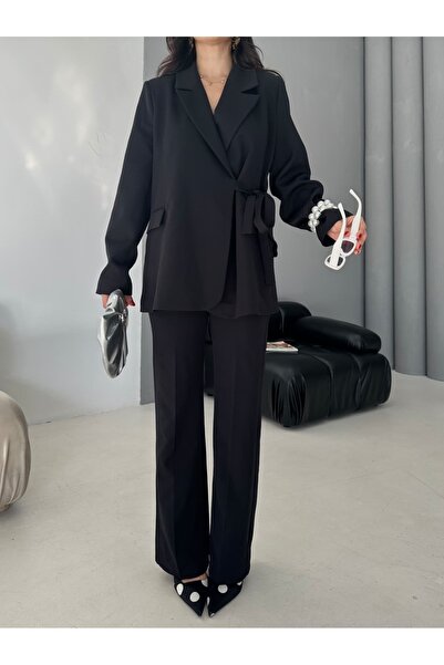 Moda İkra Σετ μπλέιζερ με φαρδύ παντελόνι με φαρδιά πόδια με μια φαρδιά υφασμάτινη ζώνη που δένει την άκρη της μέσης