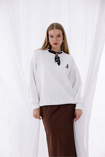 Pulli Collection Fular Detaylı Nakışlı Oversize Sweatshirt