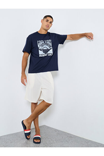 Styli Men Graphic Print T-Shirt and Shorts Set