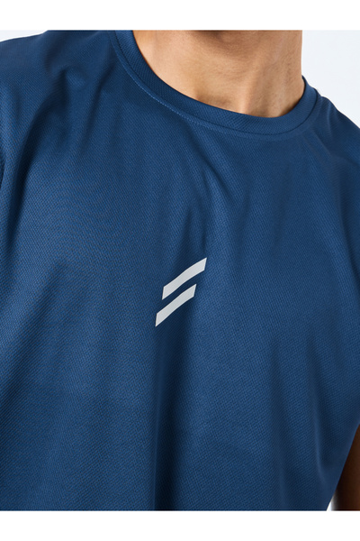 Styli Men Minimal Print Workout Tank