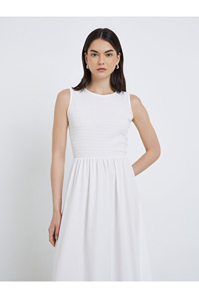 Take Two By Styli Solid Pleated Detail Sleeveless Maxi Dress
