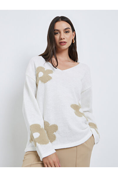 Take Two By Styli White Floral Jacquard Oversized Knit Sweater