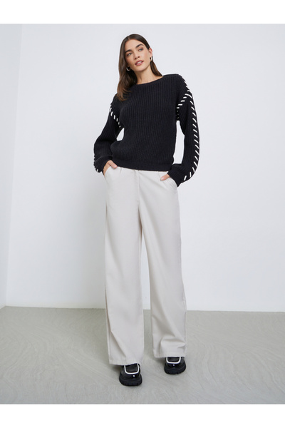 Styli Black Chunky Knit Sweater with Stitch Detail