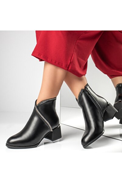 Modlet.ro Women's black kitten heel ankle boots with metallic details MOD10877