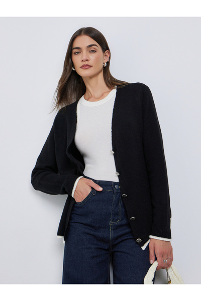 Styli Black Regular Fit Buttoned Knit Cardigan