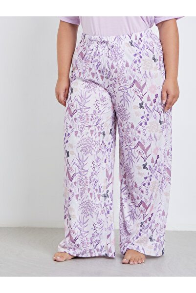 Styli Plus Manifesting Slogan Drop Shoulder T-Shirt and Pyjama Set