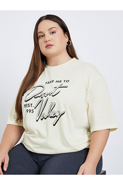 Styli Plus Size Yellow Graphic Print T-Shirt